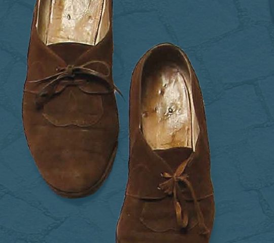 Ženski nizki čevlji z vezalkami, izdelani leta 1965