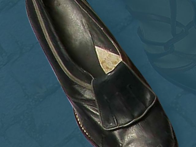 Ženski nizki čevlji šivane izdelave, izdelani leta 1937