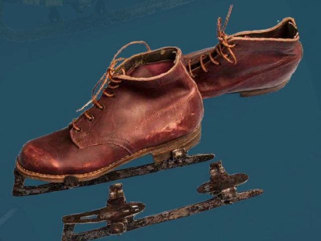 Dekliški visoki čevlji in drsalke, sredina 20. stoletja