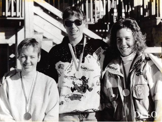 Mateja Svet, Katjuša Pušnik in Veronika Šarec leta 1990. Foto: Žnidaršič Joco