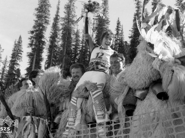 Mateja Svet s kurenti na OI v Calgaryu 1988. Foto: Joco Žnidaršič